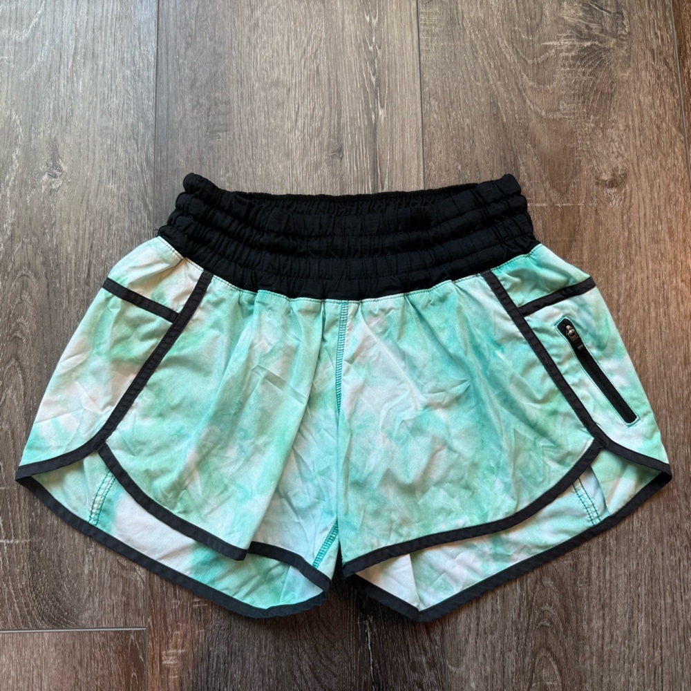 Lululemon Tracker II Shorts